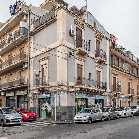 Catania Central And Comfy Apartments ภายนอก รูปภาพ