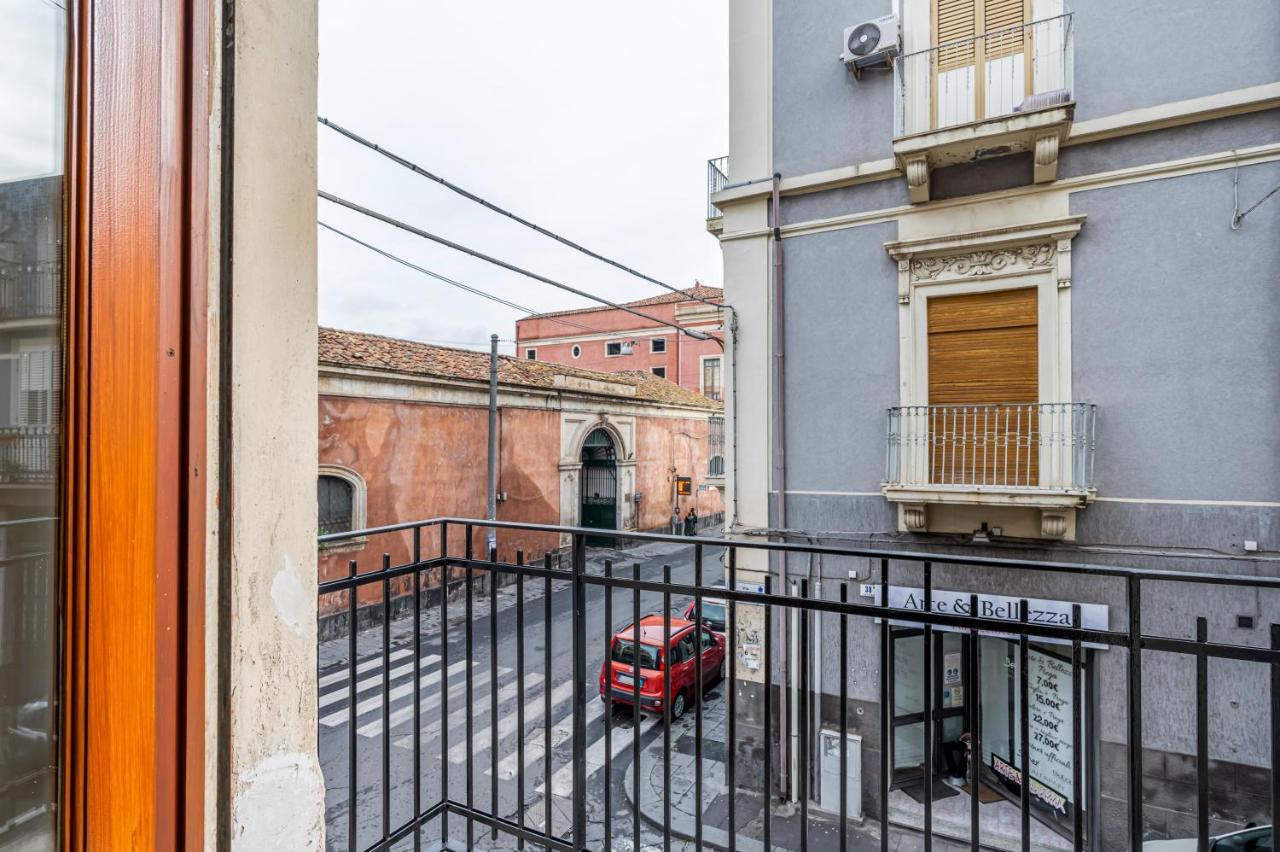 Catania Central And Comfy Apartments ภายนอก รูปภาพ