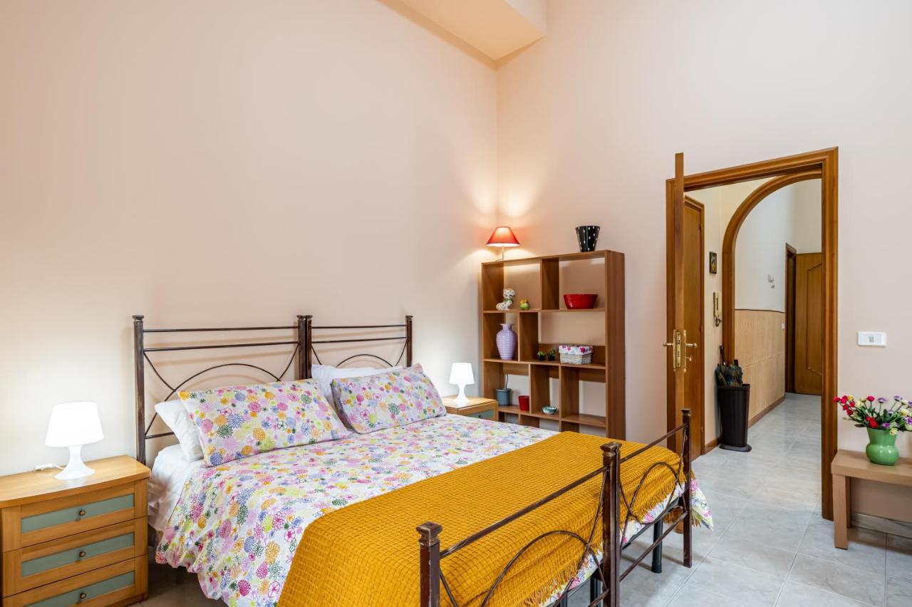 Catania Central And Comfy Apartments ภายนอก รูปภาพ