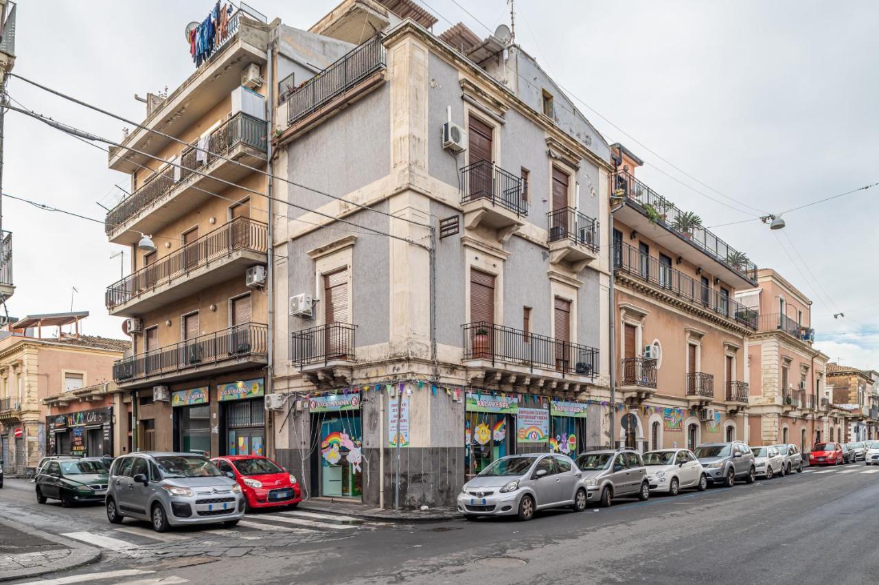 Catania Central And Comfy Apartments ภายนอก รูปภาพ