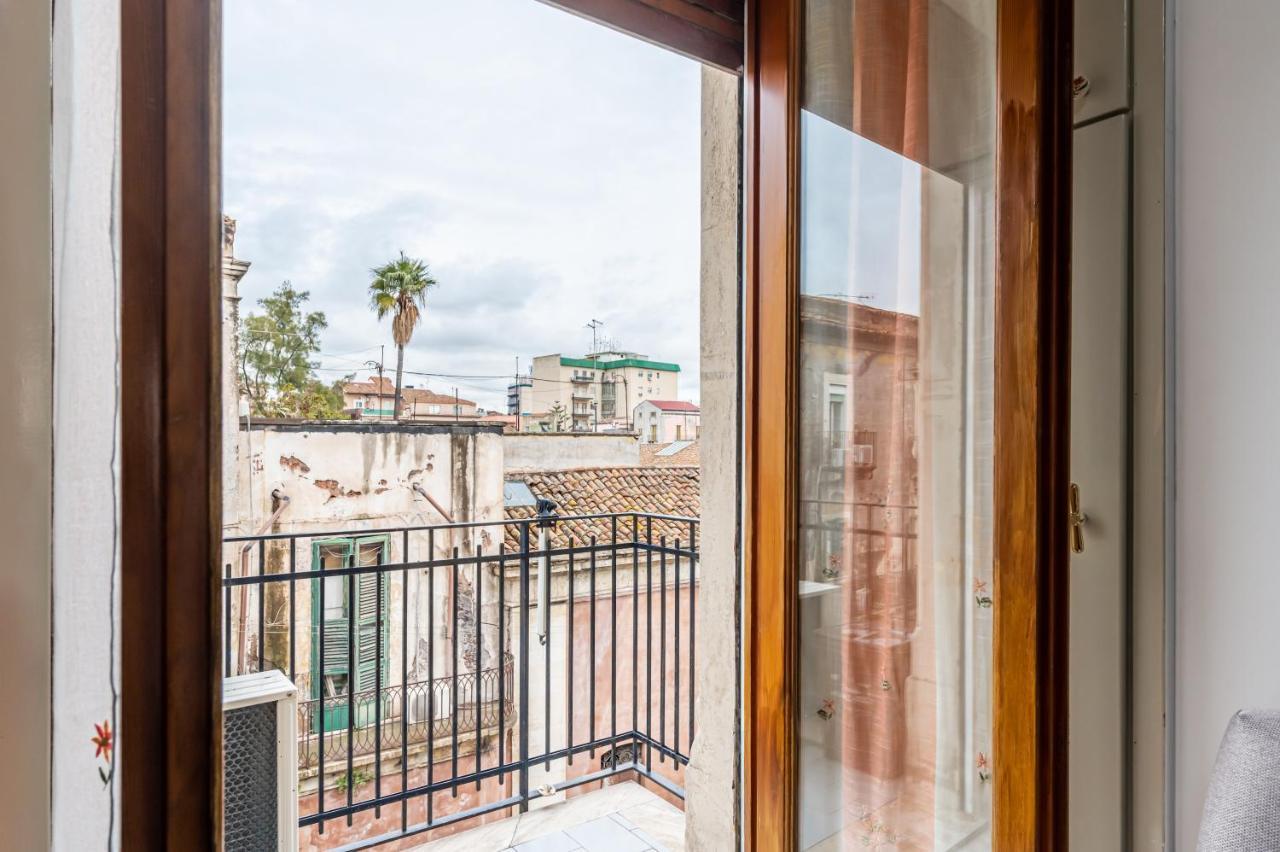 Catania Central And Comfy Apartments ภายนอก รูปภาพ
